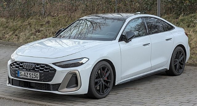 Audi A5 B10 (FU)